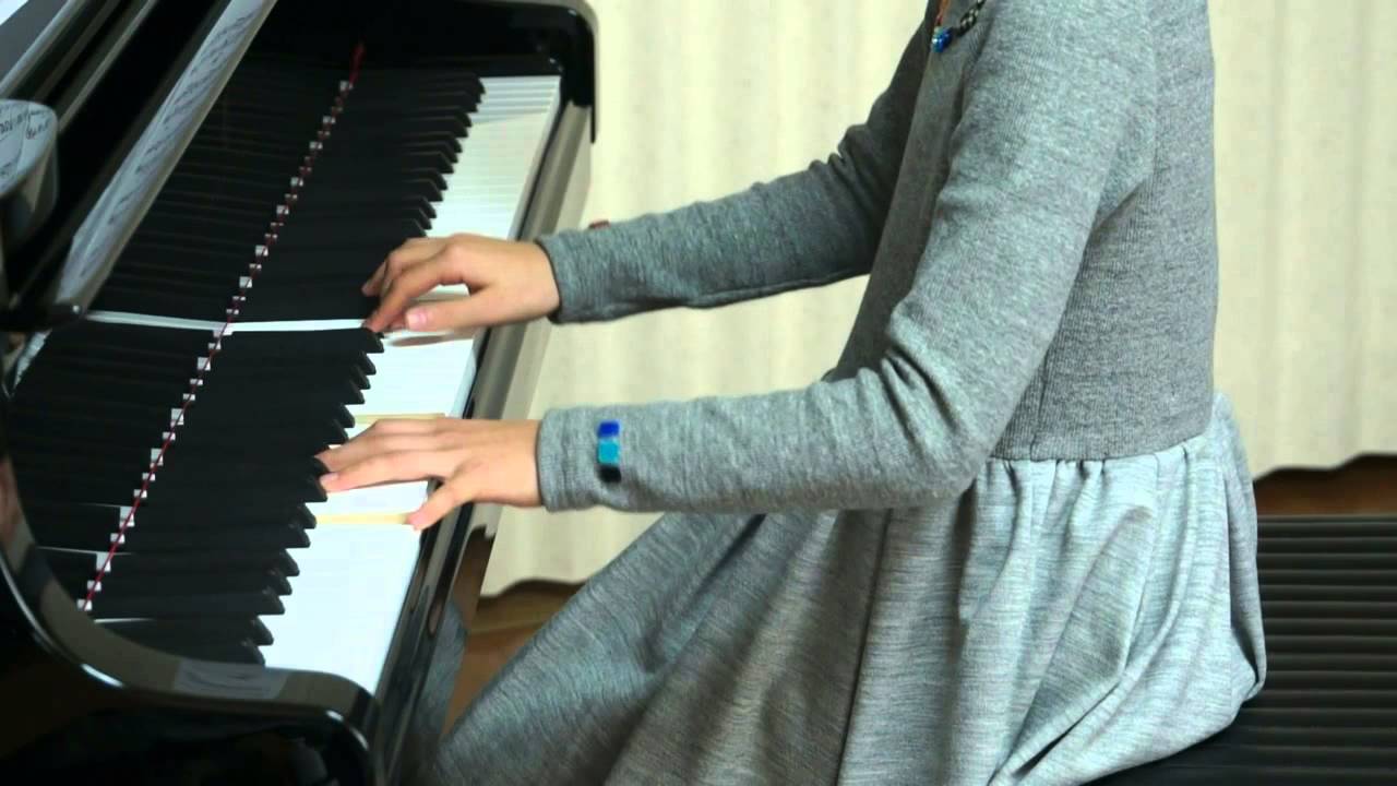 イノセントワールド / ミスチル （ピアノ・ソロ） - YouTube