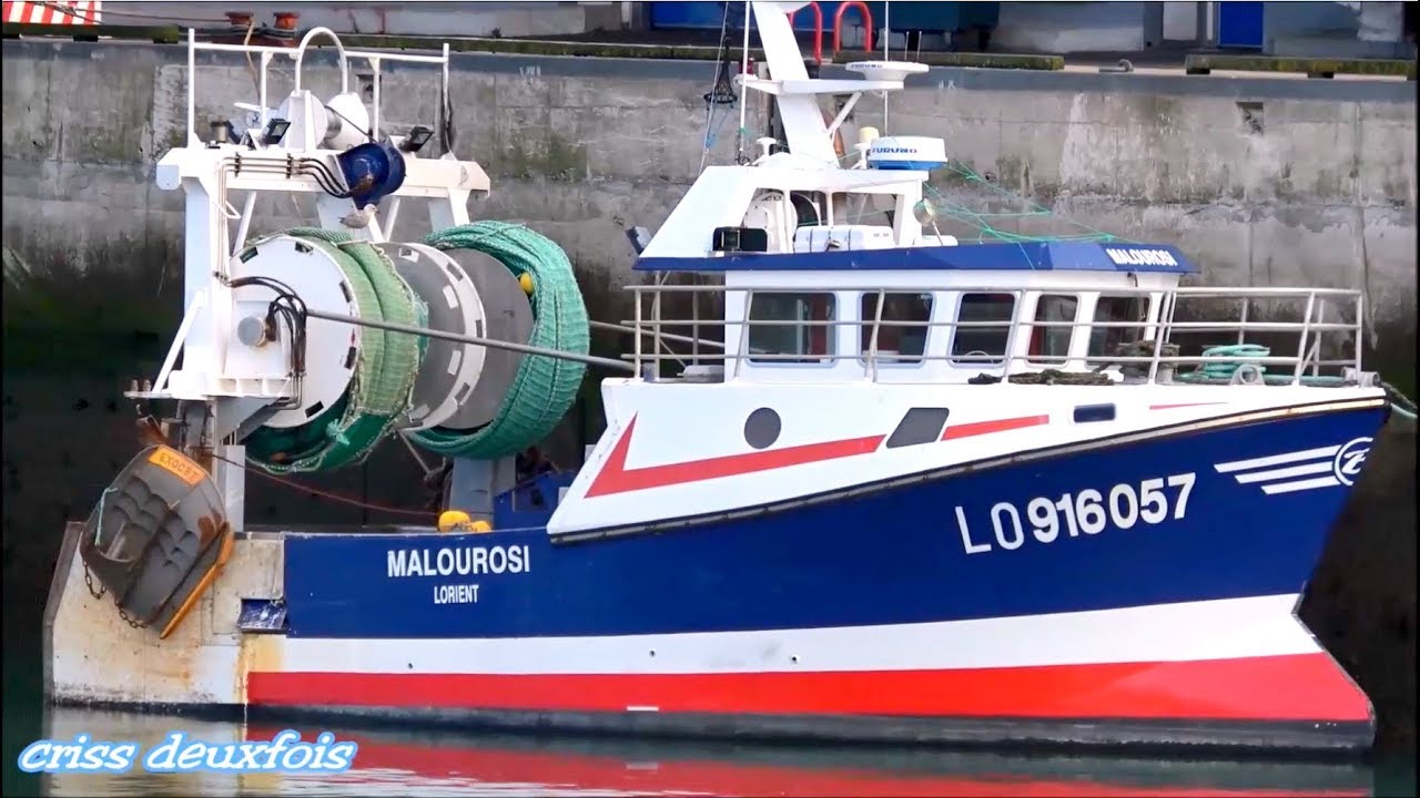 Chalutier le Long du Quai ; Kéroman ; Port de Pêche ; Bretagne ; Rade ; Lorient ; France