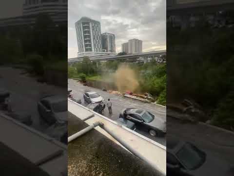 Seri kembangan landslide Seri Kembangan