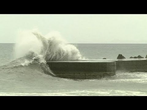 Taiwan battens down the hatches for Typhoon Soulik