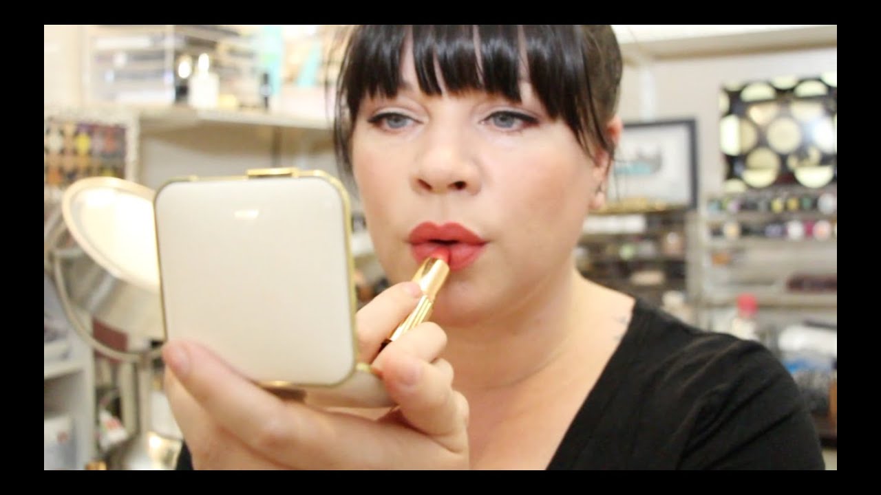 CHARLOTTE TILBURY HOT LIPS!  | LIP SWATCHES