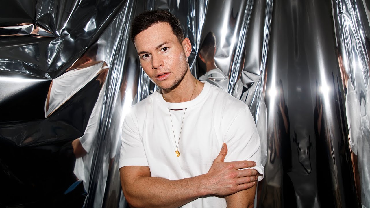 JOEL CORRY TEAMS UP WITH BECKY HILL TO CREATE 'HISTORY'