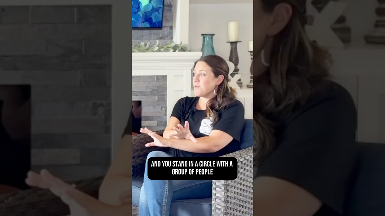 Human knot: ice breaker or sanctification exercise? 😂 