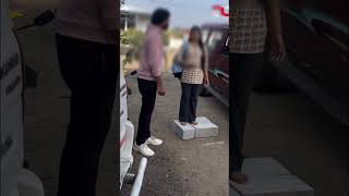 యాక్టర్స్ హైట్ మ్యాచ్ చేయడానికి డైరెక్టర్ ఇలా చేస్తాడు