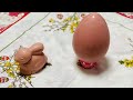 Uovo di Pasqua con cioccolato ruby