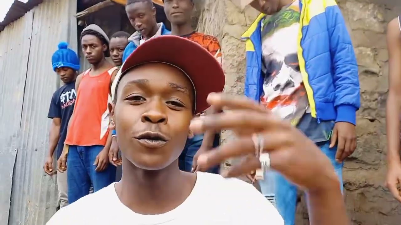 WAKUDUMU  TUTADUMU  ft  Mad pikni  -  Real King (Official Video)