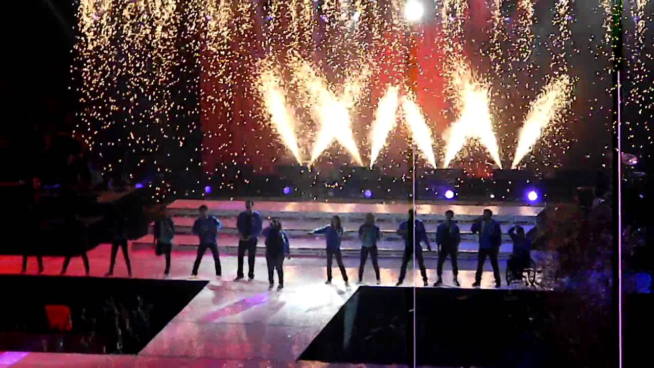 Glee Live - Somebody To Love - Boston 6/7