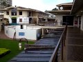 A walk through whaler&#39;s village mall in Lahaina, Maui, Hawaii