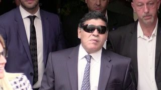 Details EXCLUSIVE - Maradona and wife coming out of the Sofitel hotel in Paris Update