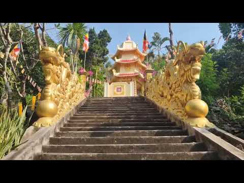 【越南骑行日记】参观芽庄大教堂以及观音山寺，晚上搭豪华睡巴前往胡志明