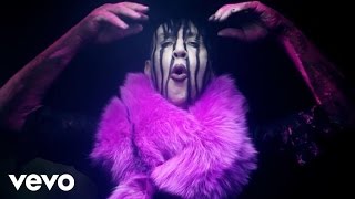 Смотреть клип Marilyn Manson - Slo-Mo-Tion