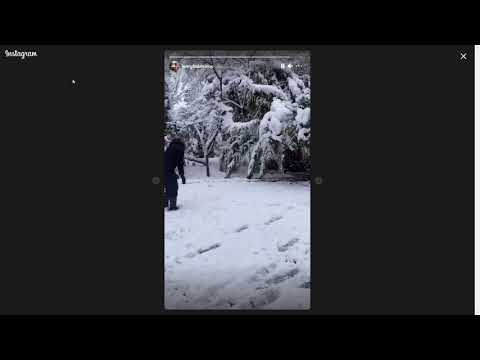 Τζένη Μπαλατσινού: Χιονοπόλεμος