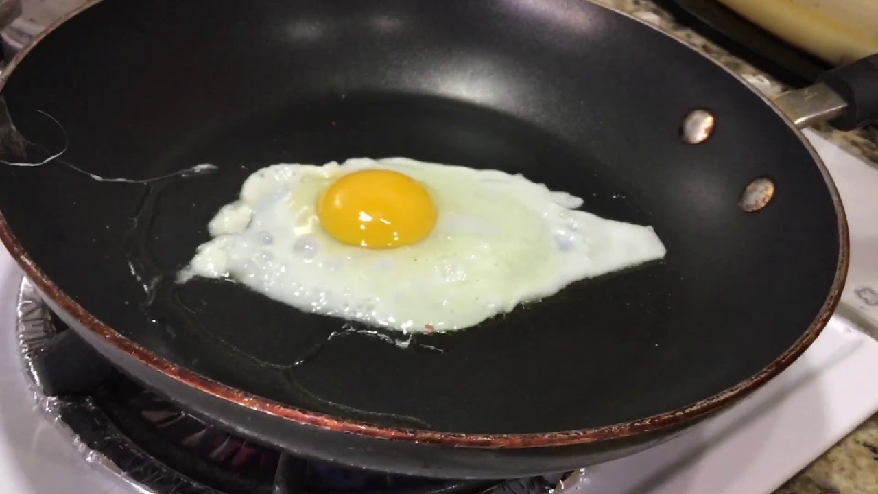 How to fry eggs (Check The Description) YouTube