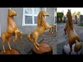 Fabricando caballo de madera.