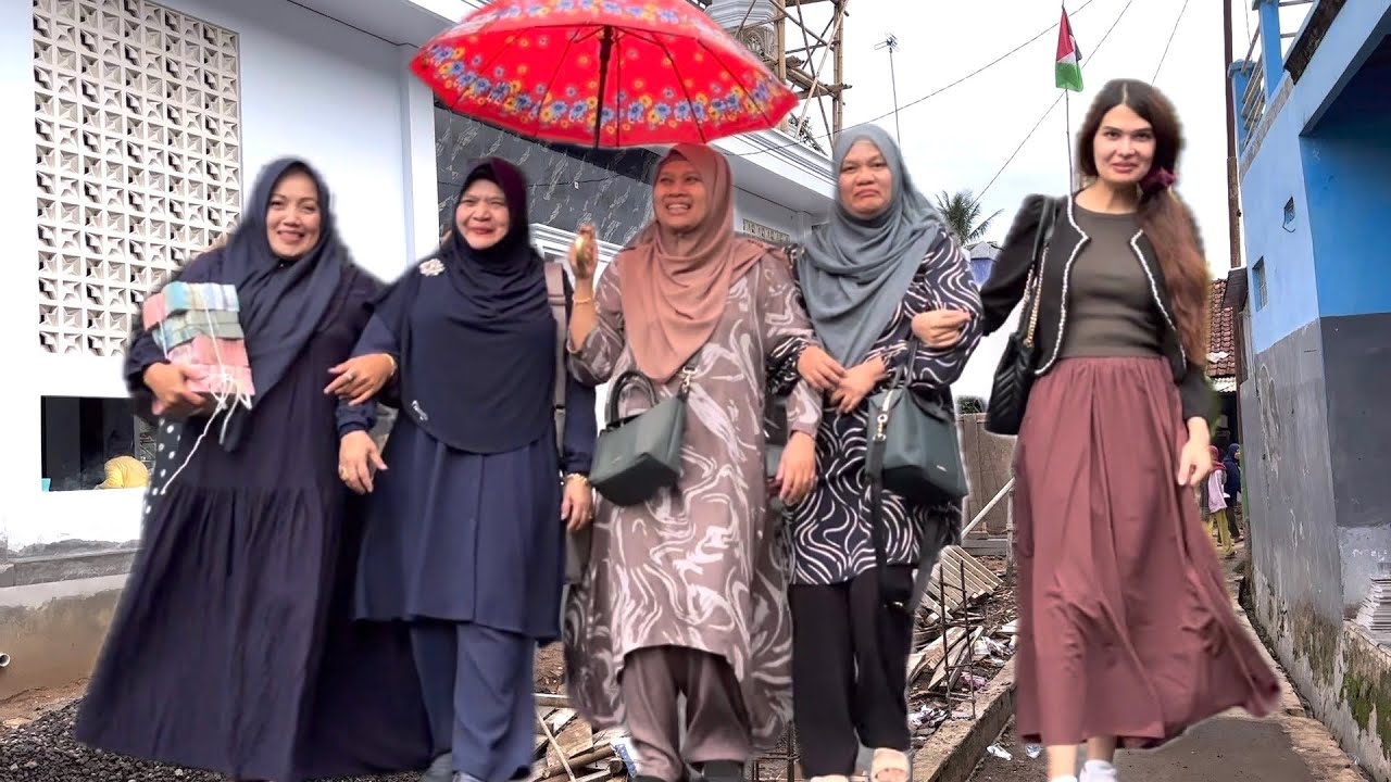 TERHARU !! RIBUAN WARGA & ADIK YATIM MENANGIS MENYAMBUT KEDATANGAN IBU RAIBAH DONATUR DARI SINGAPURA