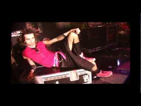 Prove me wrong mindless self indulgence. Группа mindless self indulgence. Mindless self indulgence постер. Prove me wrong mindless self indulgence. Witness mindless self indulgence.