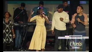 EL SANTO MONTADO EN SU CABALLO BLANCO COMANDA