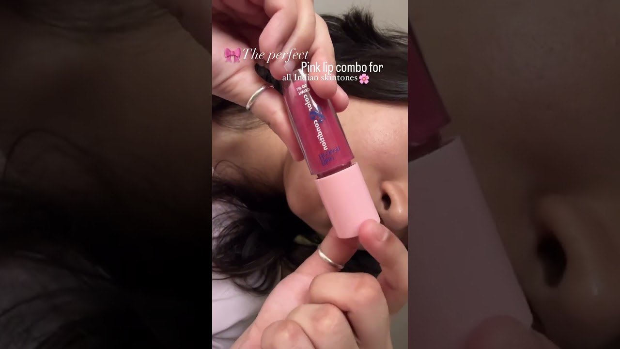 This lipliner is just Rs 69! Lipcombo under Rs 300 .