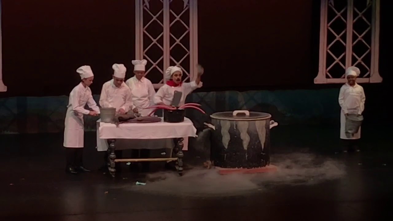 Scotty Atienza as Chef Louis in Little Mermaid - YouTube