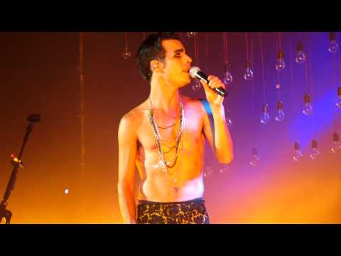 עורי עור אביב גפן בקיסריה 