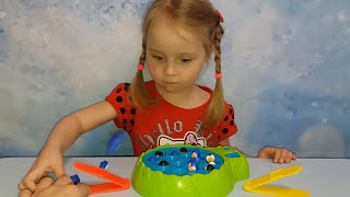 Настольная игра Веселые пингвины Видео для детей Penguins toy unboxing and review Настольная игра Веселые пингвины Видео для детей Penguins toy unboxing and review