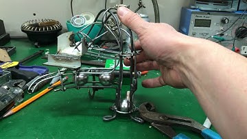 Building a custom pinball - 09 - Ball lock bench test