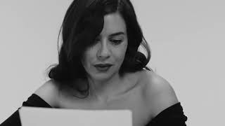 Kelly Santos Presenta Gestures Of Love