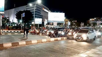 PRANK VIRAL !! JOGET TIK TOK ENTAH APA YANG MERASUKIMU DI LAMPU MERAH !!!!
