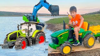 Truck compilation with water trailer, contruction vehicles and learning road signs for kids