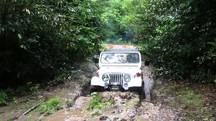 Jeepfest 2012 jasper Getting Mudddddy