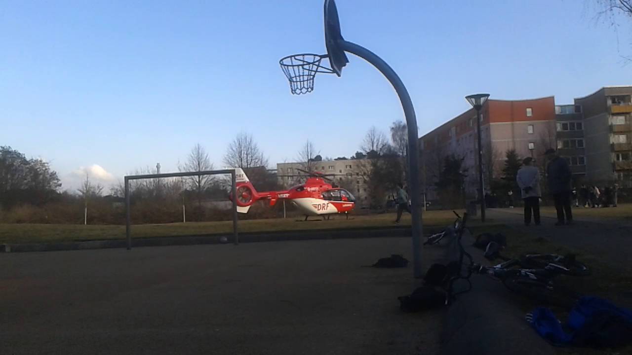 Hubschrauber hebt ab