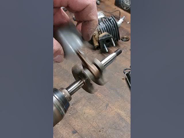 Piston and crankshaft demonstrated.