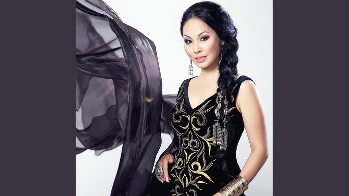 Порно ағасы әпкесі мен Голливудтағы құрбылары