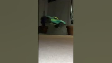 SLO-MO arrma fury 223s and traxxas slash doing some jumps#traxxas #traxxasslash #arrma