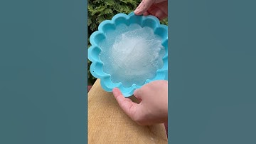 A Simple Video Showing the Process of Creating 🧊 from Water 💦 #asmr  #satisfying #diy