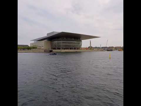 Video: Kodaňská opera (Operaen pa Holmen) popis a fotografie - Dánsko: Kodaň