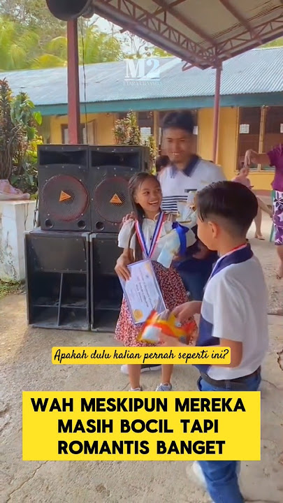 momen romantis ketika bocil kasih bunga sama temen deketnya ‼️‼️#romantis #jatuhcinta #pacaran