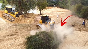 Great action Incredible Excellent Techniques operator bulldozer SHANTUI pushing  cleaning Forest