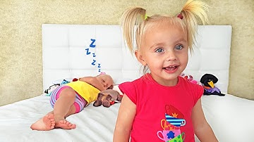 Alice and Eva and Games in the Baby room