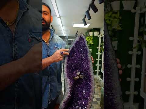 بزرگترین قطعه آمیتیست در خاورمیانه واگعی یا کیک آمیتیست