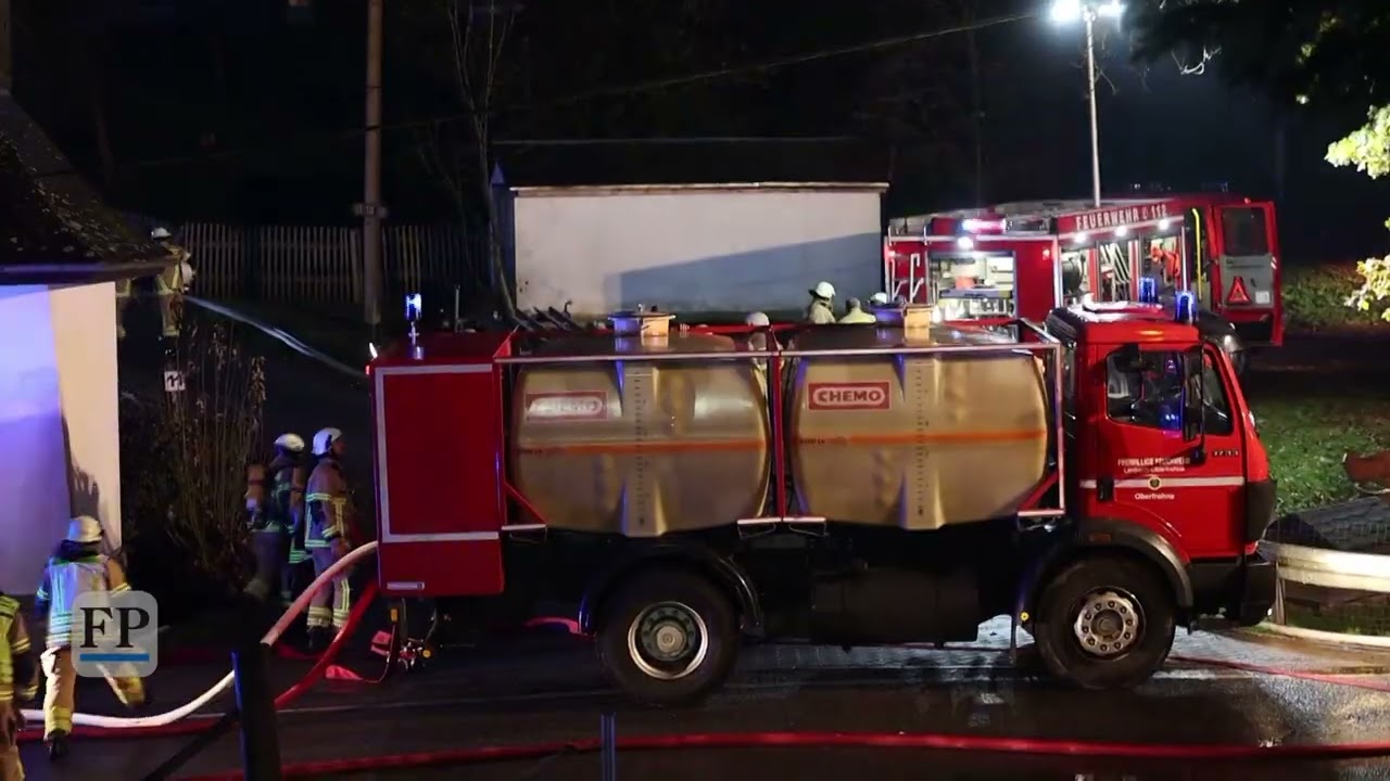 Feuer auf Vierseiten-Hof in Uhlsdorf