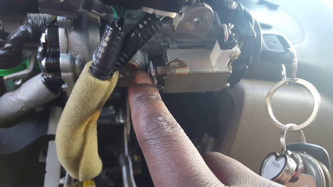 How To Remove A Key Stuck In The Ignition Youtube