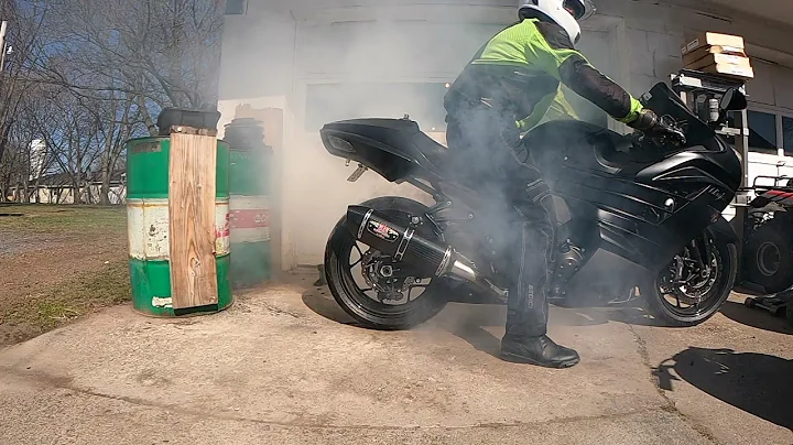 How does traction control work? 2013 Kawasaki ZX14R