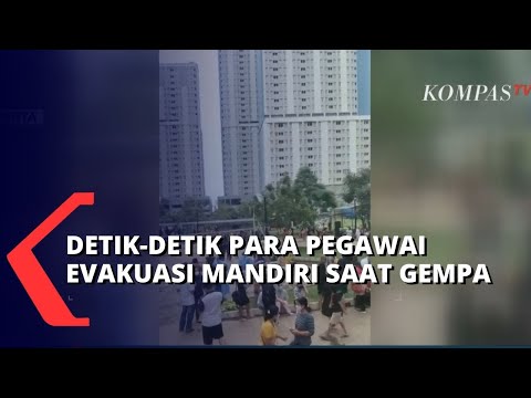 Para Pegawai Perkantoran di Jakarta Berhamburan Keluar Gedung Saat Gempa M 6,6 Mengguncang Jakarta