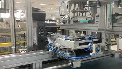 In và dán tem tự động, cơ cấu dán tự động