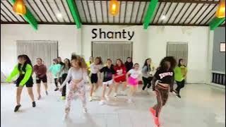 Download lagu EN DEN DINO - ZAFRIR (Whisnu Shantika Remix) - Zumba Dance Fitness | Zin Dian Fitri | SS SHANTY