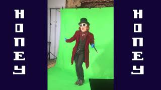 BEHIND THE SCENES - Mina Mercury as Willy Wonka in Sugar Sugar  - Charlie and the Chocolate factory