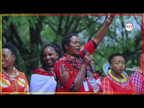 RESI RESIATO PERFOMING ELAKUNOTO LIVE ENKERAI ENKAI ALBUM LAUNCH AT TM GARDEN