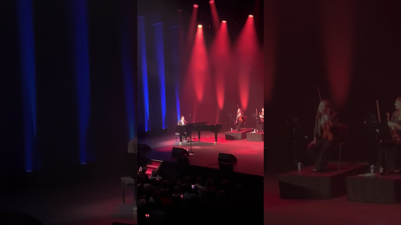 Matteo Bocelli - fall on me live in Amsterdam Carré theater