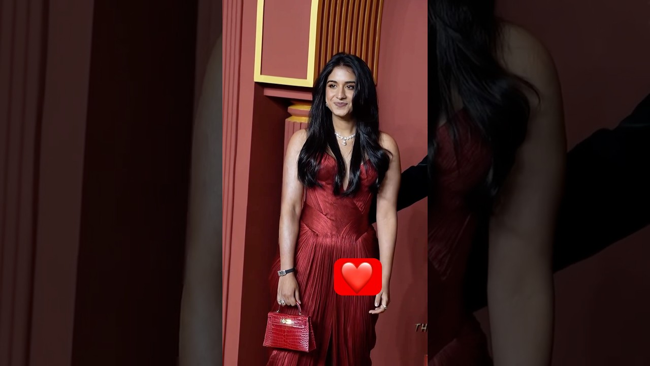 Radhika Merchant Ambani Stuns in Luxury Look at The Ba*ds of Bollywood Screening ✨🔥